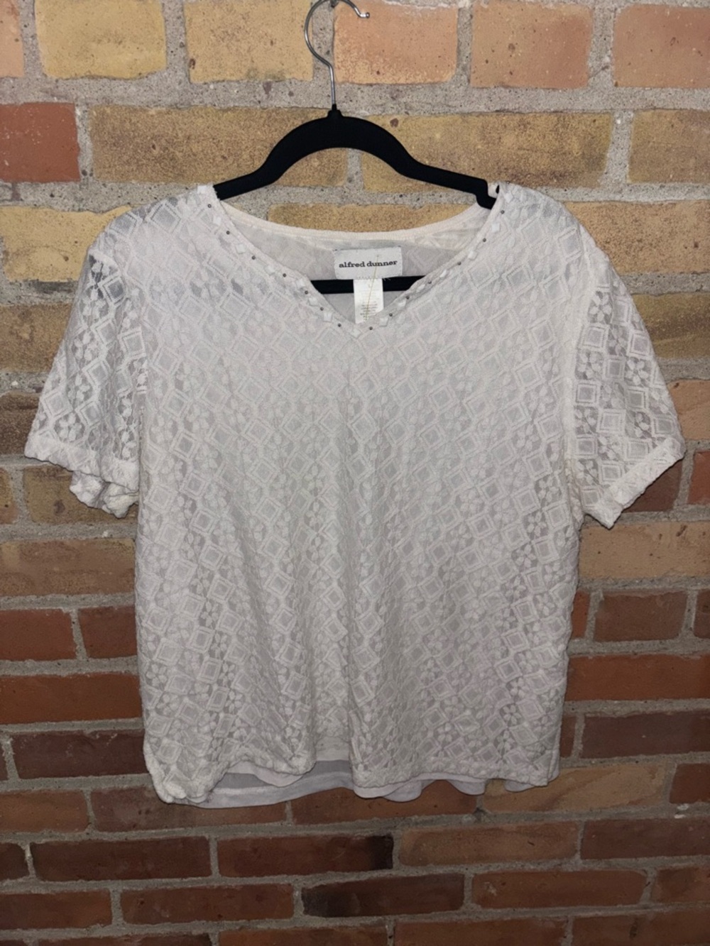 Alfred Dunner White Diamond Lace Short Sleeve V-Neck Top
